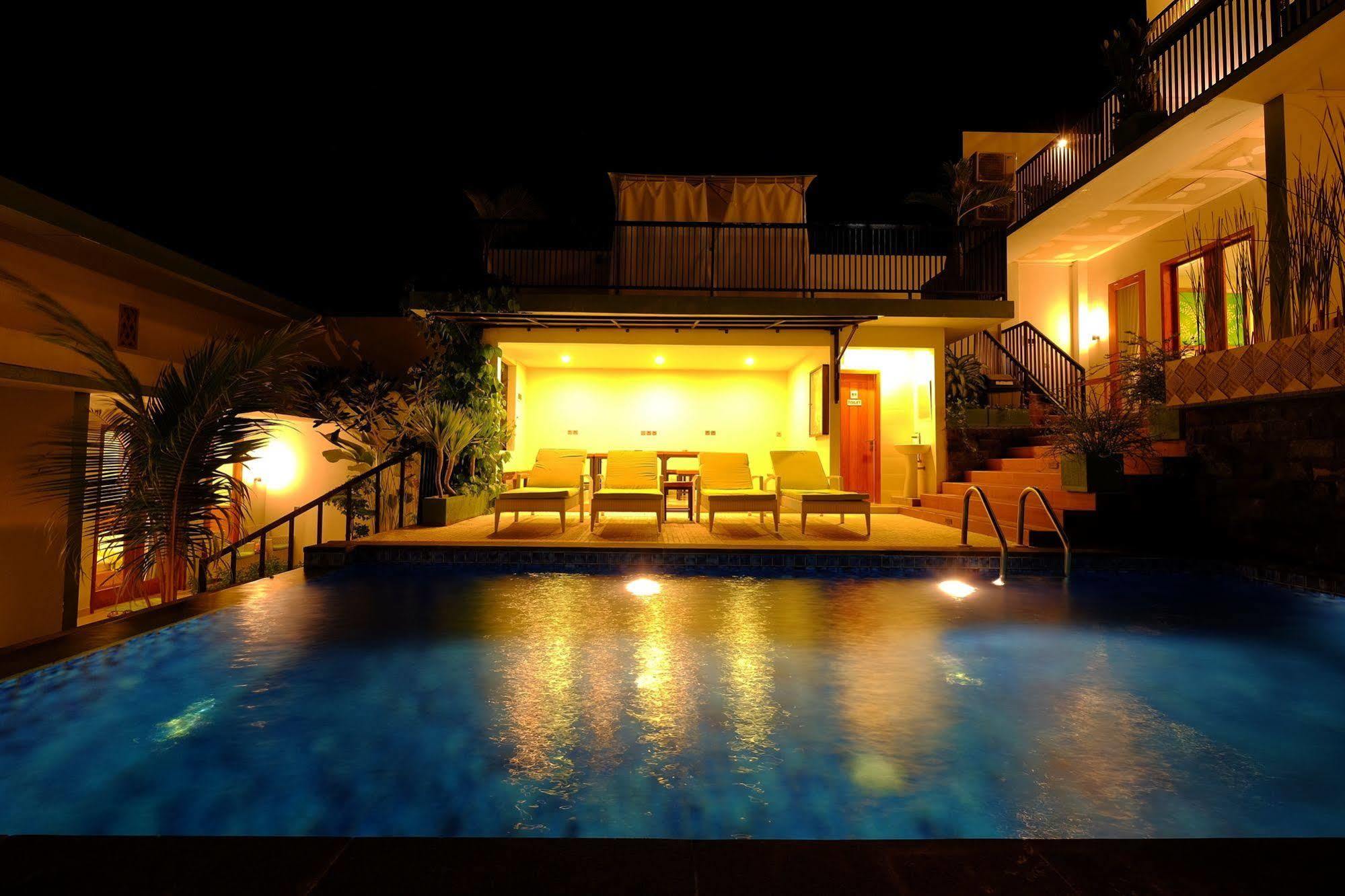 Villa Mata'Ano Mangsit Exterior photo