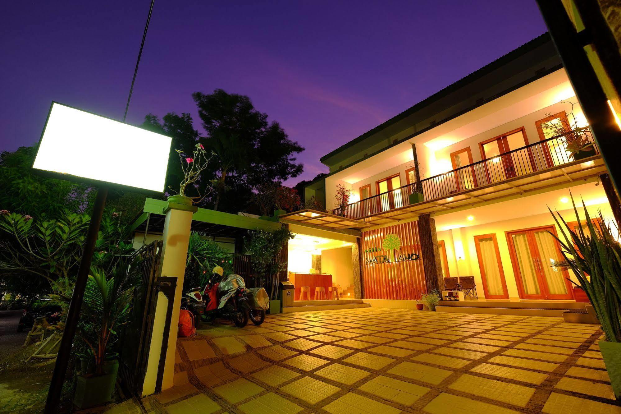 Villa Mata'Ano Mangsit Exterior photo